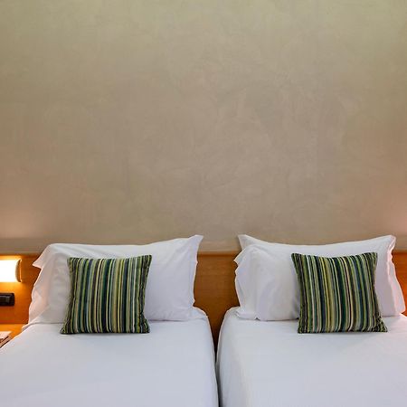 Hotel Embassy Pero Εξωτερικό φωτογραφία