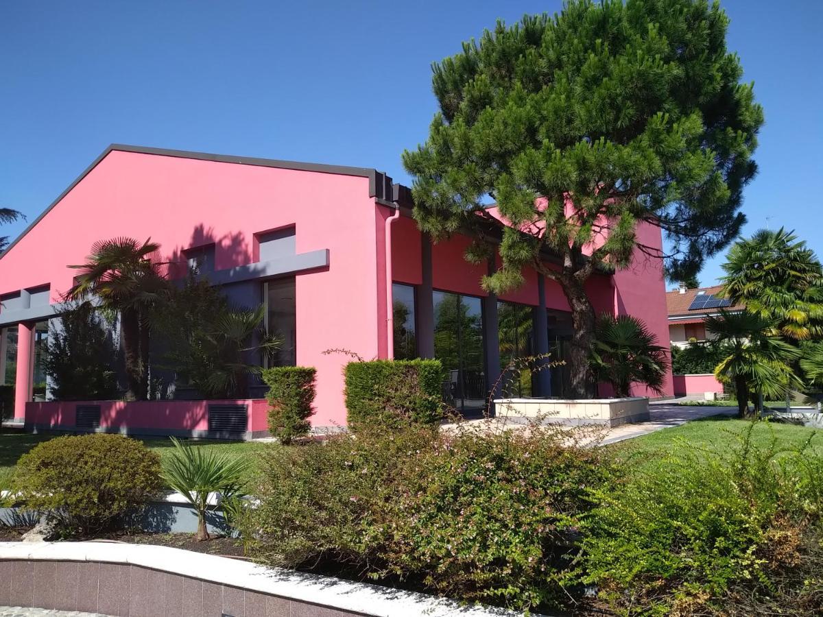 Hotel Embassy Pero Εξωτερικό φωτογραφία