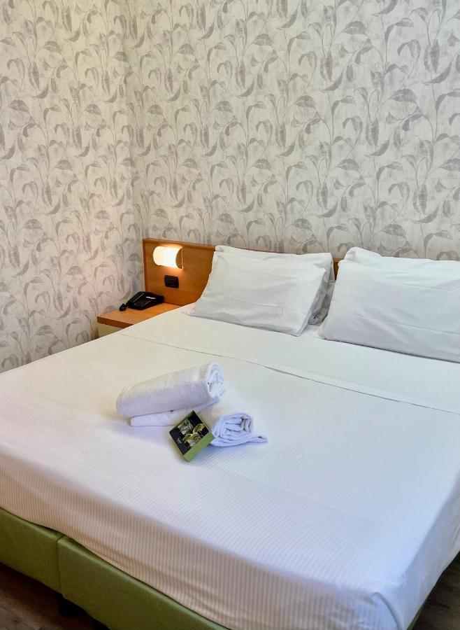 Hotel Embassy Pero Εξωτερικό φωτογραφία