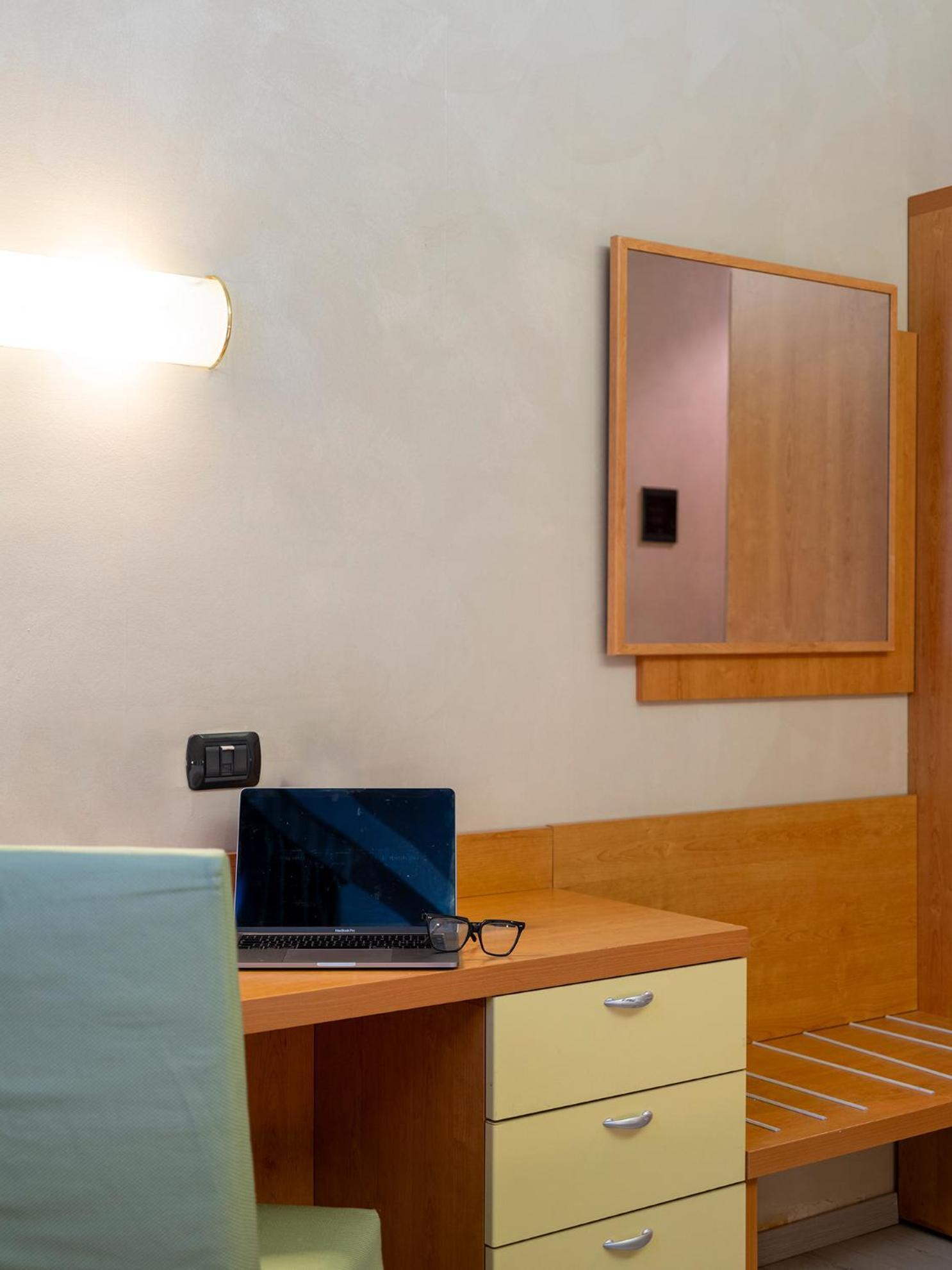 Hotel Embassy Pero Εξωτερικό φωτογραφία